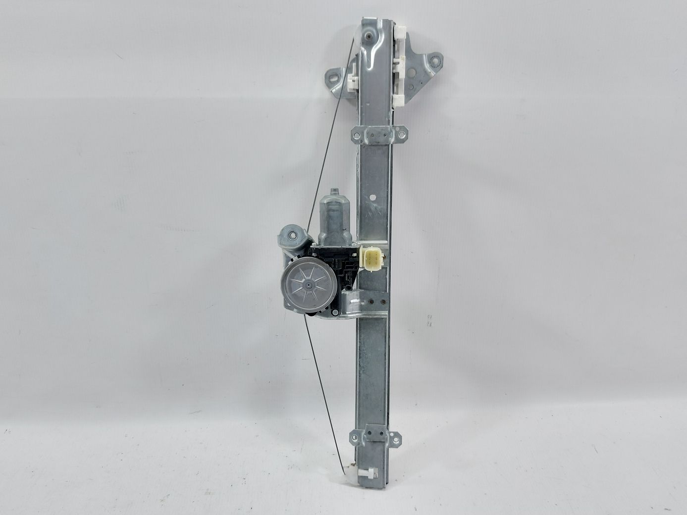 Rogue. Склопідйомник двері передньої правої Nissan Rogue 2014-2020 807204BA1A Nissan Rogue Rogue. Склопідйомник двері передньої правої Nissan Rogue 2014-2020 807204BA1A Nissan Rogue