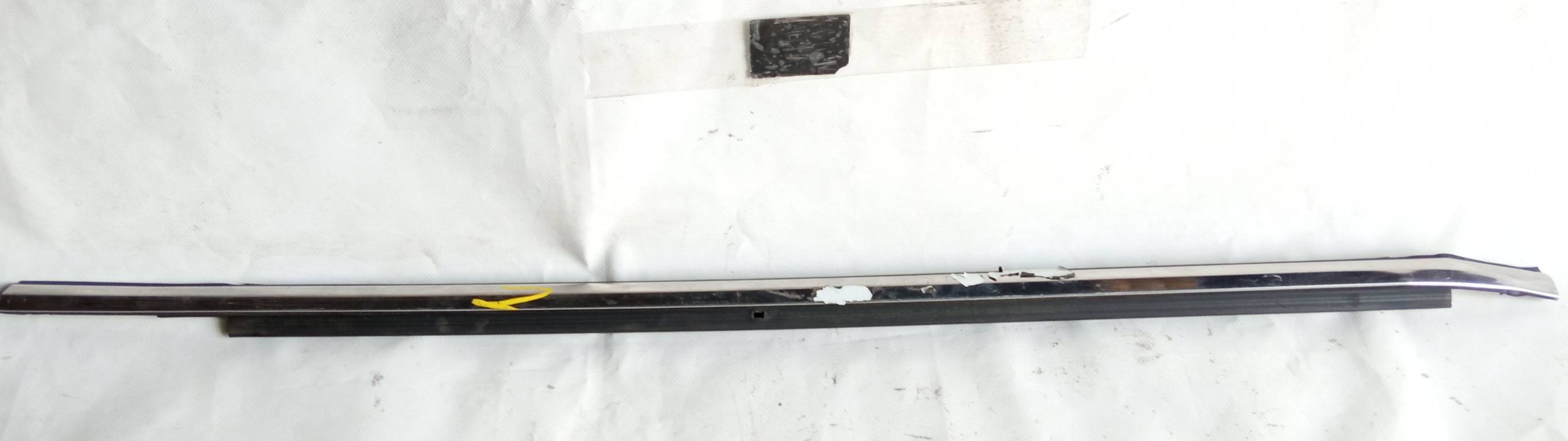 Fusion Уплотнитель стекла (молдинг)двери задней правой наружный нижний Ford Fusion 2013-2020 DS7Z5425860A Ford Fusion 15