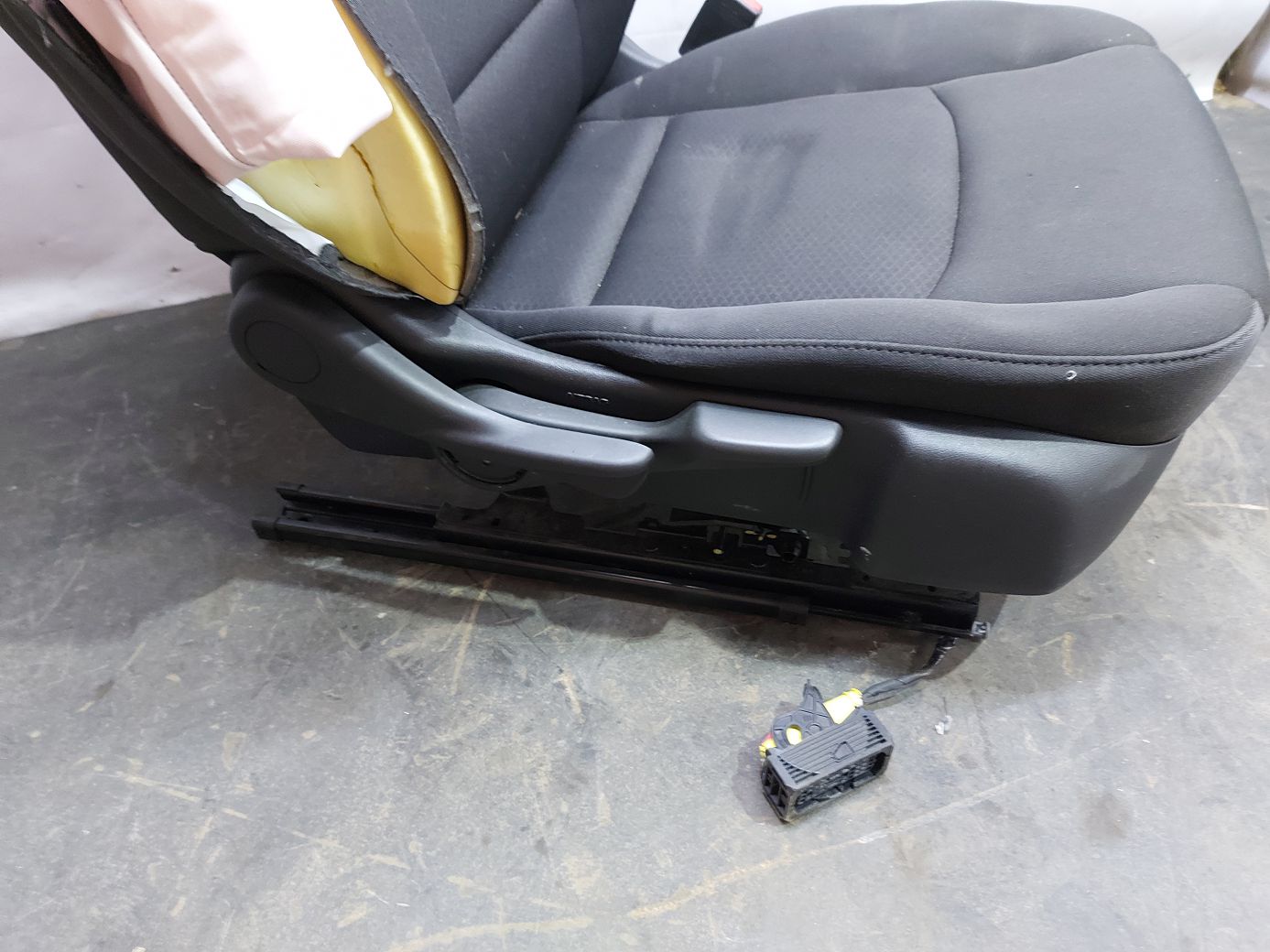 Malibu Сидіння пасажирське (ганчірка, чорне) Chevrolet Malibu 2018 84232634 Chevrolet Malibu 5