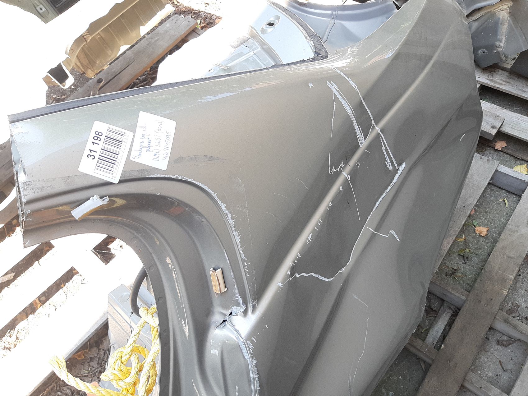 Товари з дефектами Чверть задня ліва (дефект) BMW 328i xDrive 2006-2012 41217145095 BMW 328i xDrive 7