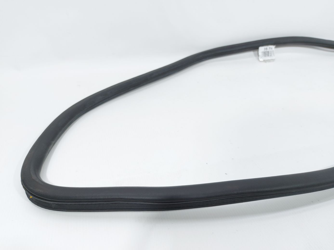 Dart Ущільнювальна гумка отвору дверей задньої лівої/правої Dodge Dart 2013-2019 68085078AF Dodge Dart 17