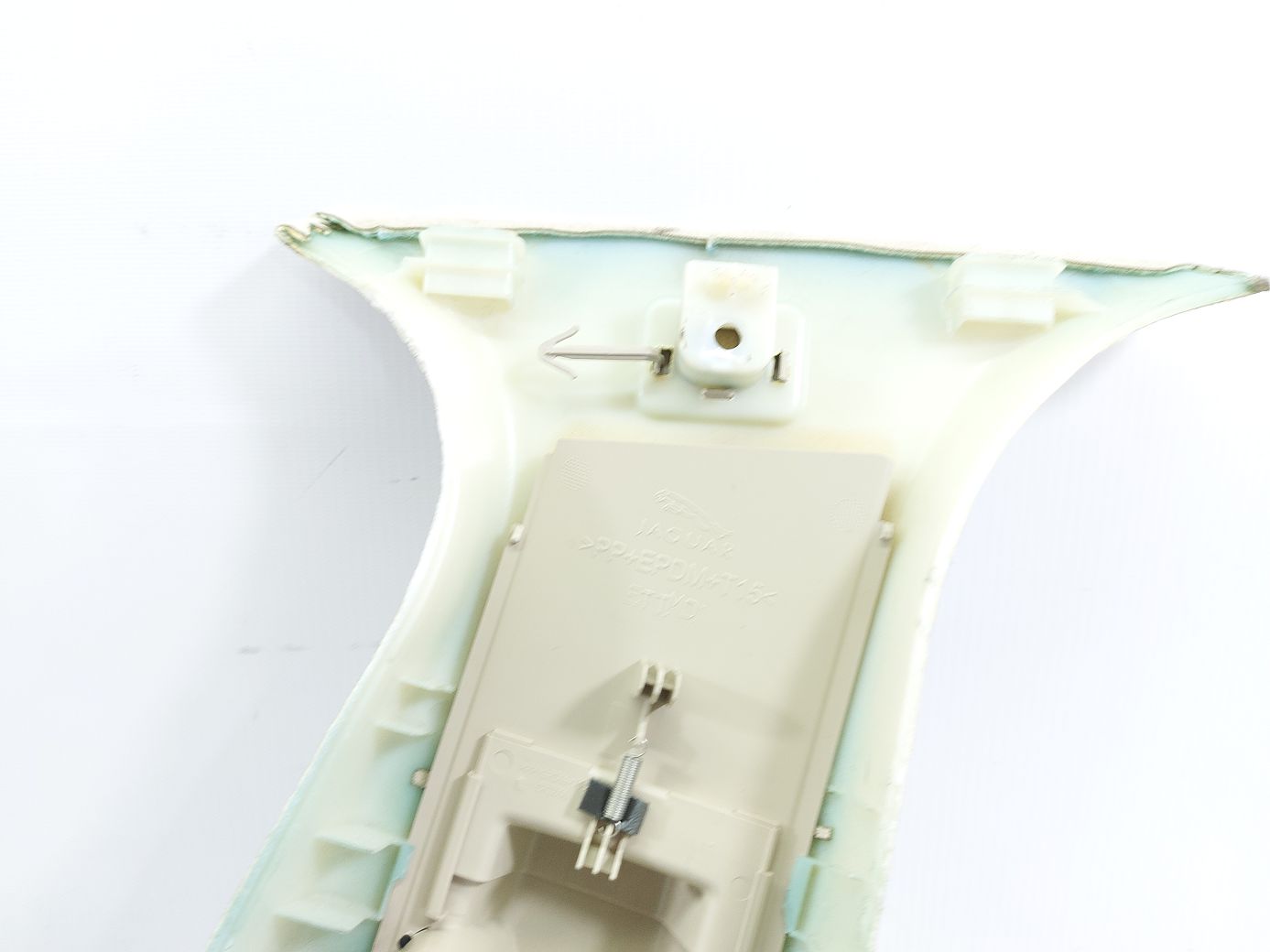 Xf Обшивка центральної стійки ліва верхня Jaguar XF 2010-2015 C2Z23196AMN Jaguar XF 5