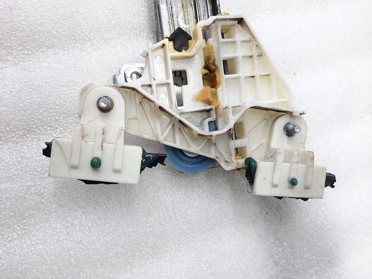 Crosstrek Склопідйомник дверей передньої правої Subaru Crosstrek 2013-2017 61041FJ023 Subaru Crosstrek 6 Crosstrek Склопідйомник дверей передньої правої Subaru Crosstrek 2013-2017 61041FJ023 Subaru Crosstrek 6