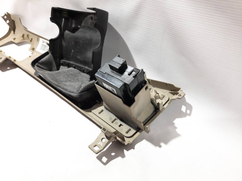 Passat cc Накладка торпеди нижня ліва Volkswagen Passat CC 2006-2017 3AB857200AR48 Volkswagen Passat CC 3
