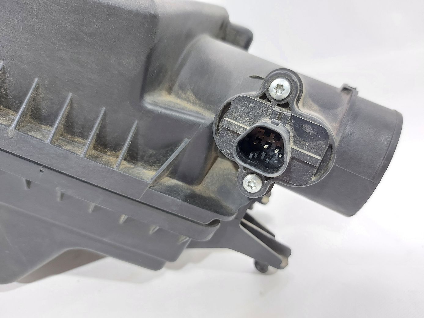 Volt Корпус повітряного фільтра Chevrolet Volt 2011-2015 20871246 Chevrolet Volt 6 Volt Корпус повітряного фільтра Chevrolet Volt 2011-2015 20871246 Chevrolet Volt 6