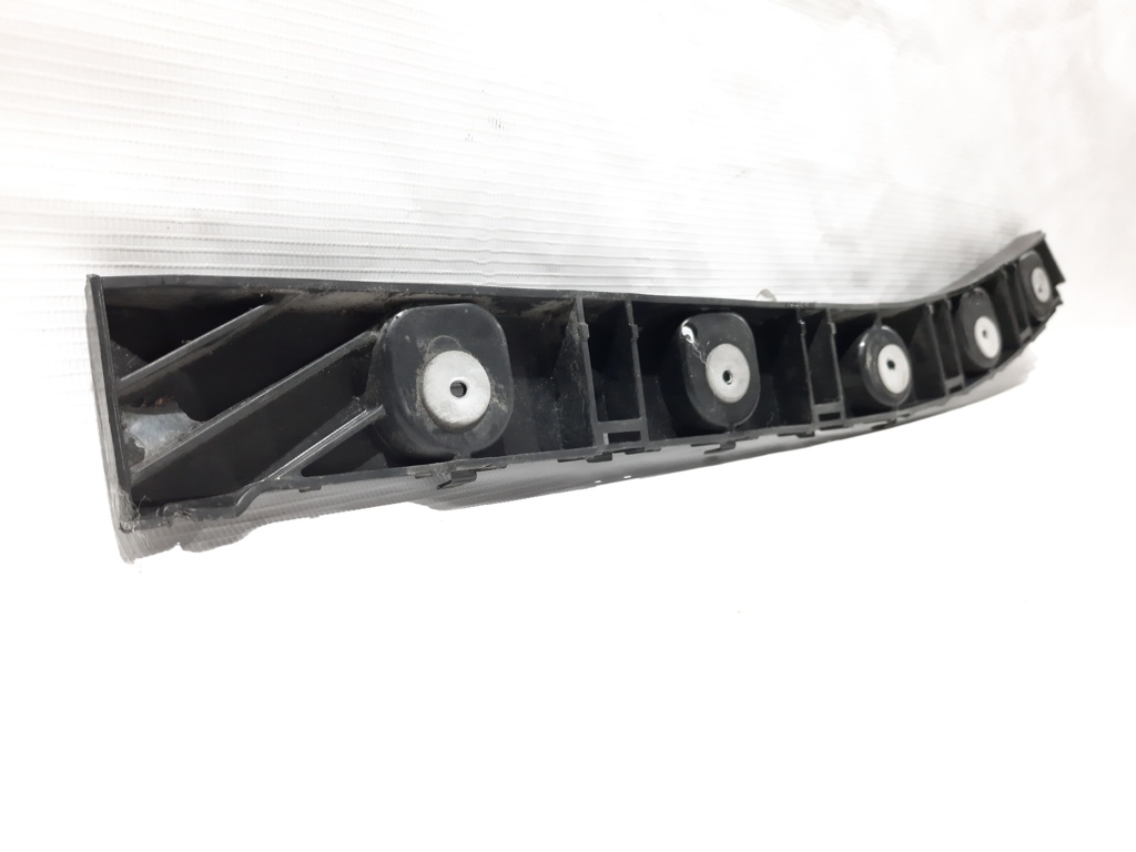 Impala Кріплення бампера заднього праве Chevrolet Impala 2014-2020 23145892 Chevrolet Impala 6