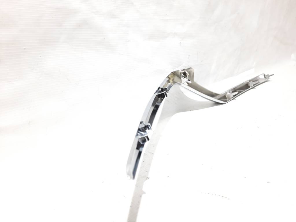 Молдинги решітки радіатора Молдинг решітки радіатора правий Honda CR-V `17-19 Honda CR-V 5 Молдинги решітки радіатора Молдинг решітки радіатора правий Honda CR-V `17-19 Honda CR-V 5