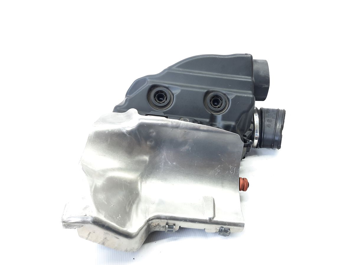 7 series. Корпус повітряного фільтра правий BMW 7 2012 13717577463 BMW 7