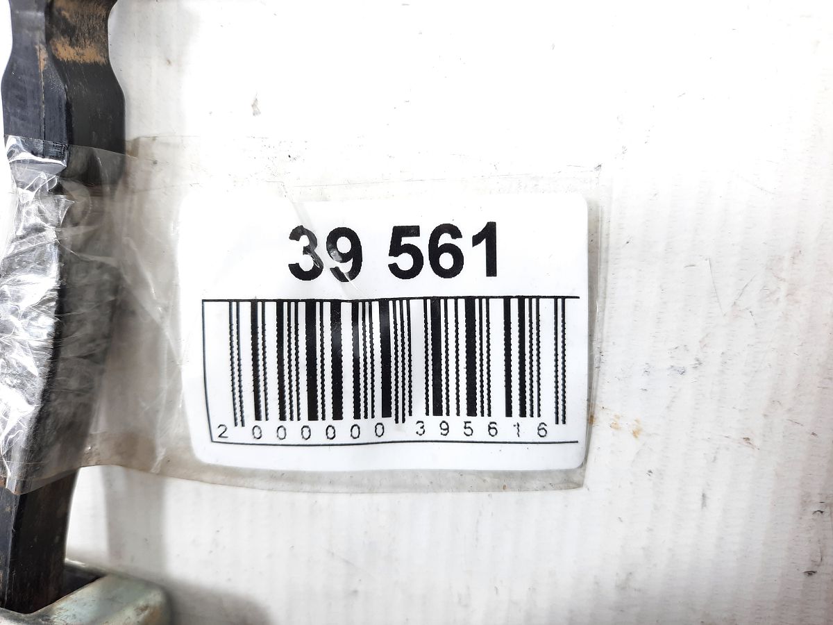 Sentra Обмежувач дверей задньої лев/прав Nissan Sentra 2013-2017 824303RA0A Nissan Sentra 5