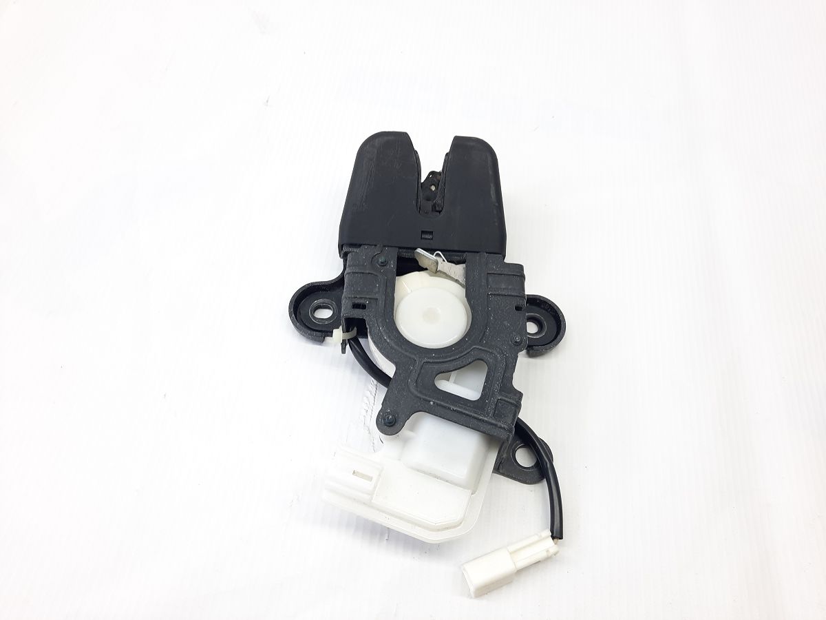 Insight. Замок кришки багажника Honda Insight 2010-2014 74801TM8J03 Honda Insight