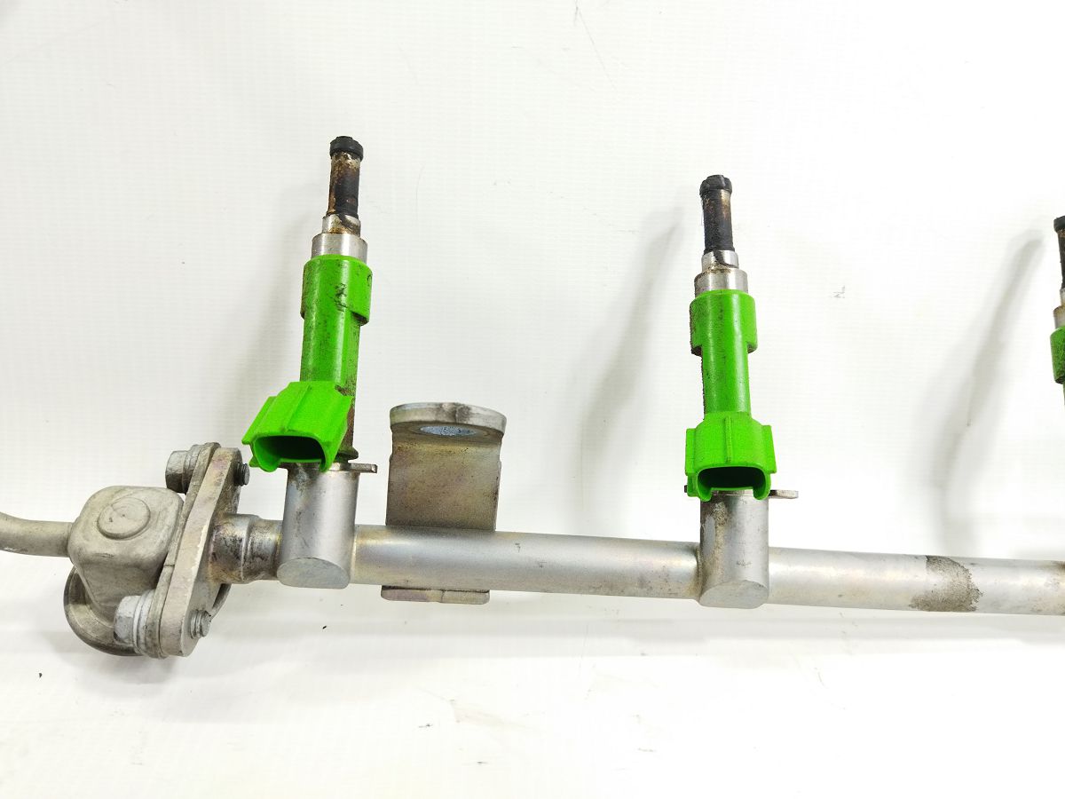 Camry Паливна рейка з форсунками Toyota Camry 2015-2017 2381436050 Toyota Camry 2 Camry Паливна рейка з форсунками Toyota Camry 2015-2017 2381436050 Toyota Camry 2