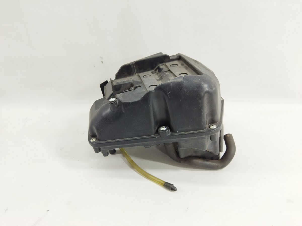 En-650d Корпус повітряного фільтра Kawasaki EN-650 D 2017 110100856 Kawasaki EN-650 D 4