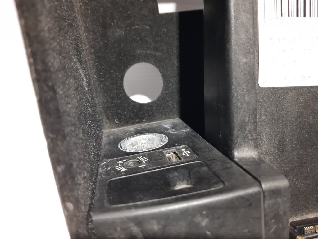 7 series Зарядний пристрій штатного телефону BMW 7 2012 51169157022 BMW 7 3