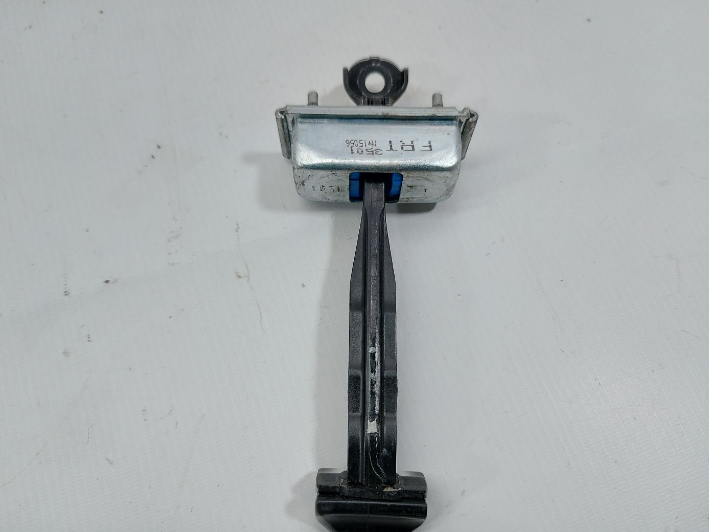 Equinox Обмежувач дверей передньої правої Chevrolet Equinox 2010-2017 23493501 Chevrolet Equinox 2