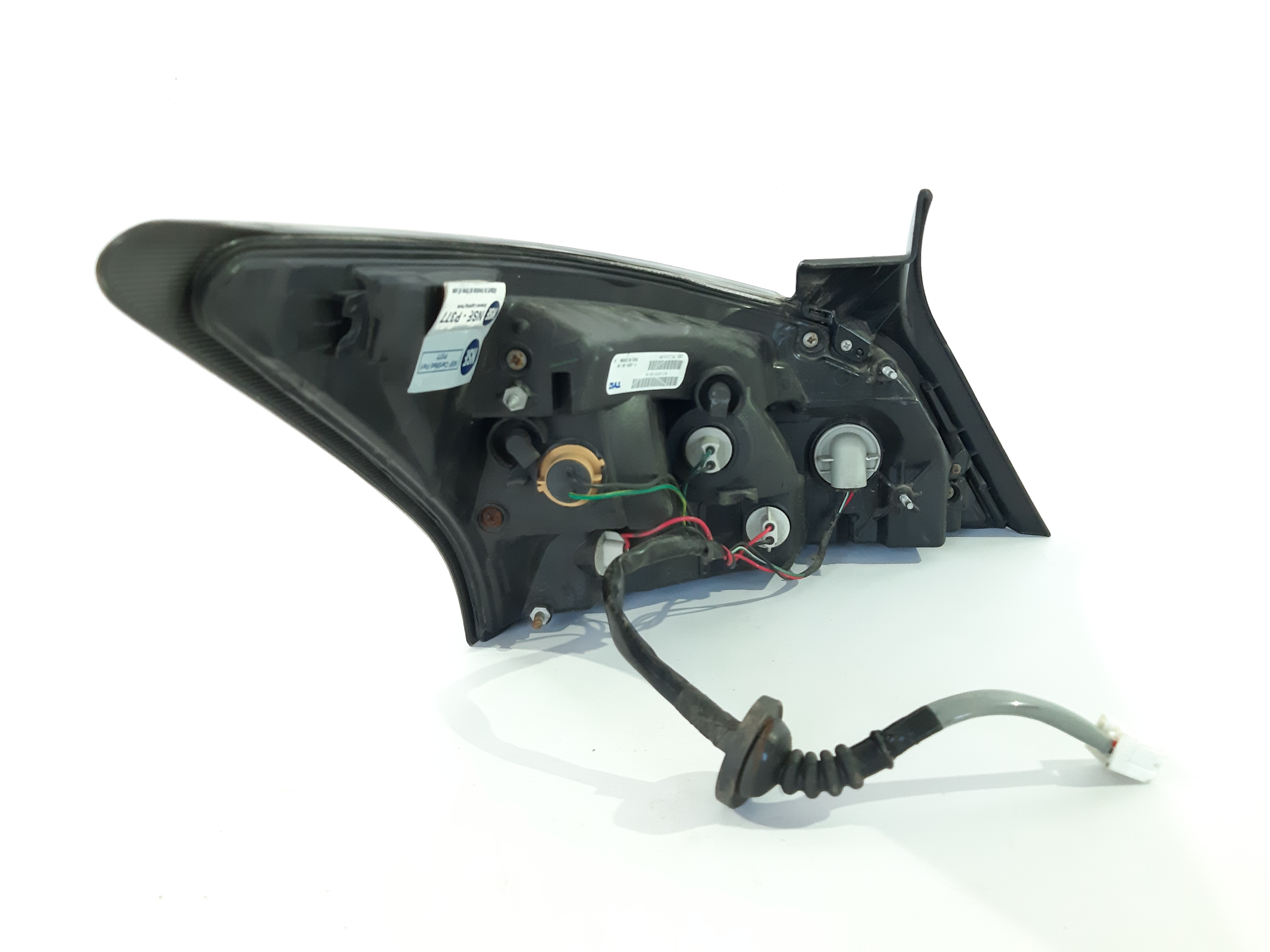 Maxima Фонарь задний правый Nissan Maxima 2009-2012 265509N00B Nissan Maxima 12