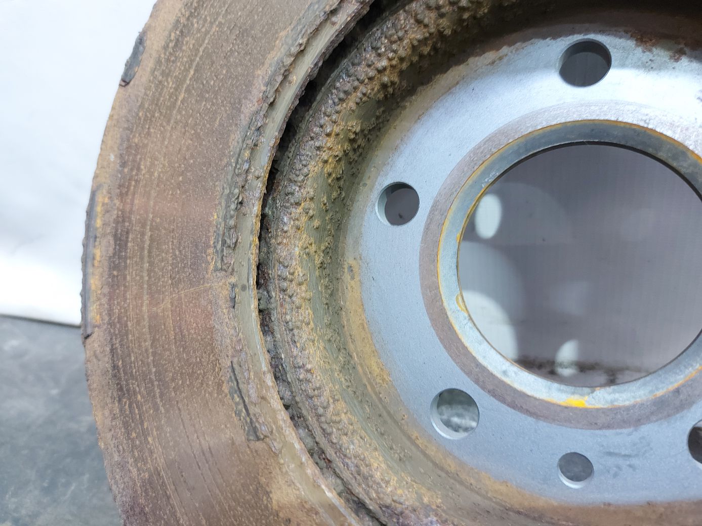 Malibu Диск гальмівний передній лівий/правий Chevrolet Malibu 2016-2021 13537160 Chevrolet Malibu 9