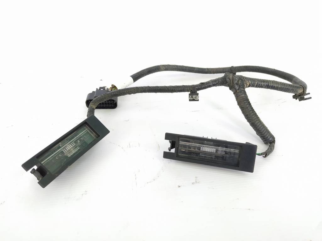 Malibu. Підсвічування номера Chevrolet Malibu 2013-2018 20944894 Chevrolet Malibu Malibu. Підсвічування номера Chevrolet Malibu 2013-2018 20944894 Chevrolet Malibu