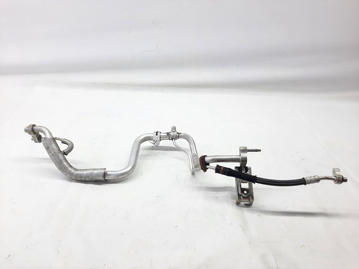 Ats. Трубка кондиціонера заправна Cadillac ATS 2014 84498821 Cadillac ATS