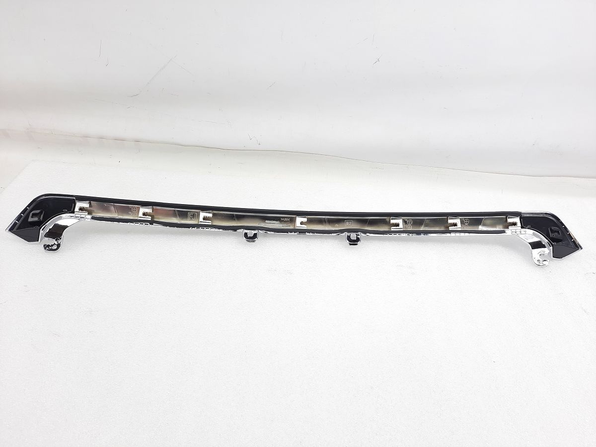 Молдинги капота Молдинг капота Subaru Forester 2014-2016 91121SG011 Subaru Forester 5