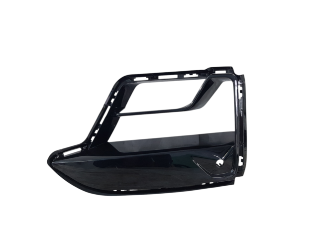 F90. Решітка переднього бампера нижня права BMW F90 M5 2021-2023 51-11-8-746-628 BMW F90
