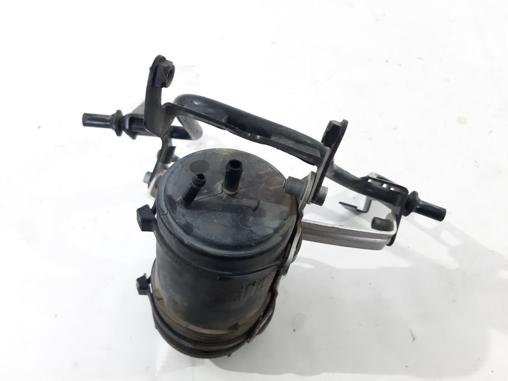 R 1200 r Фильтр паров бензина BMW R1200 R 2011-2014 16131464924 BMW R1200 R 5