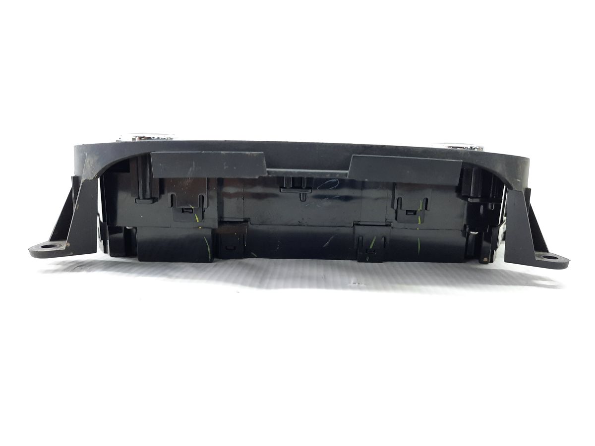 Sentra Кнопки керування клімат контролем Nissan Sentra 2015-2019 275004AF2B Nissan Sentra 2