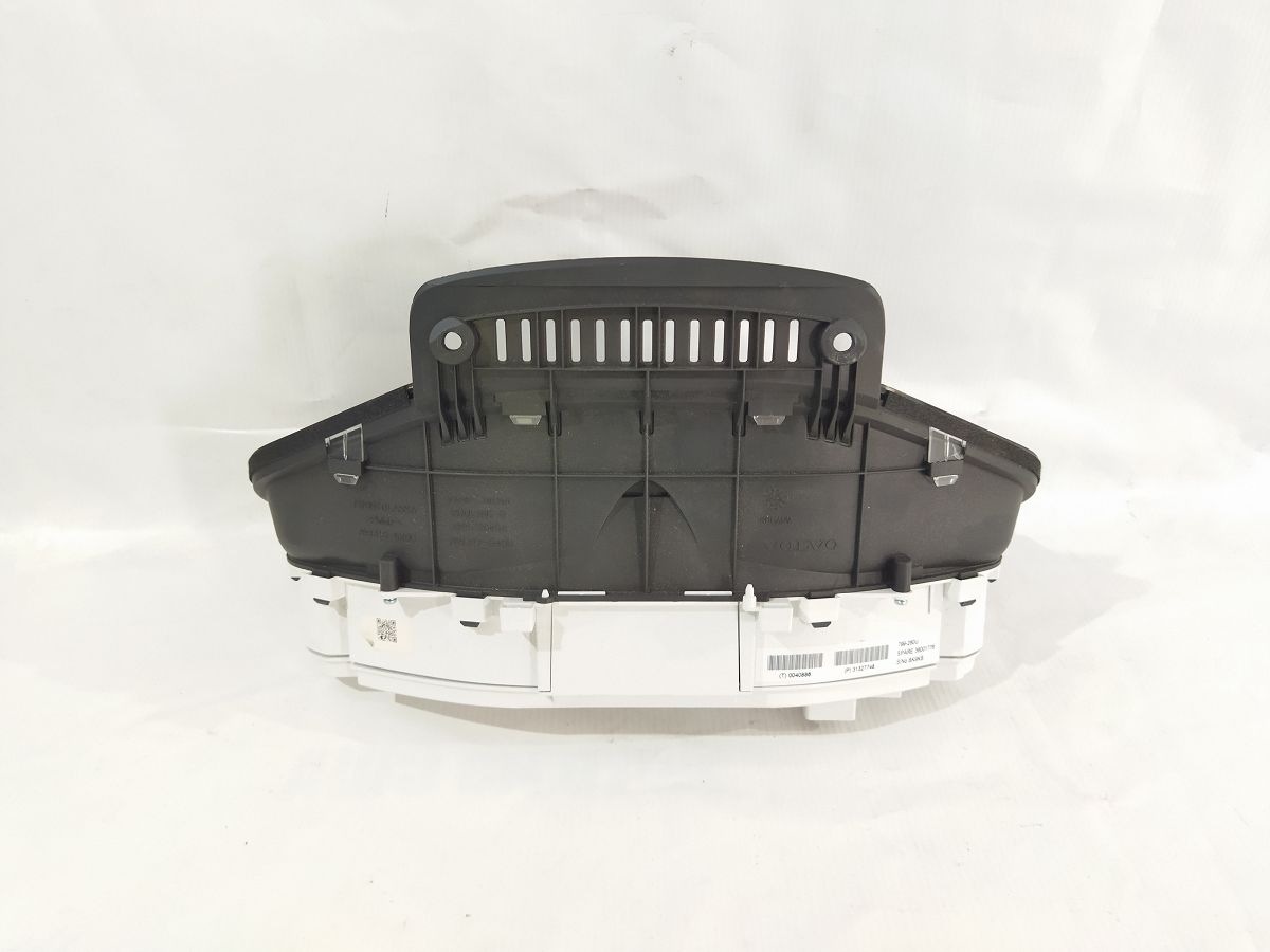 S60 Панель приборов Volvo S60 2014-2018 31327748 Volvo S60 7