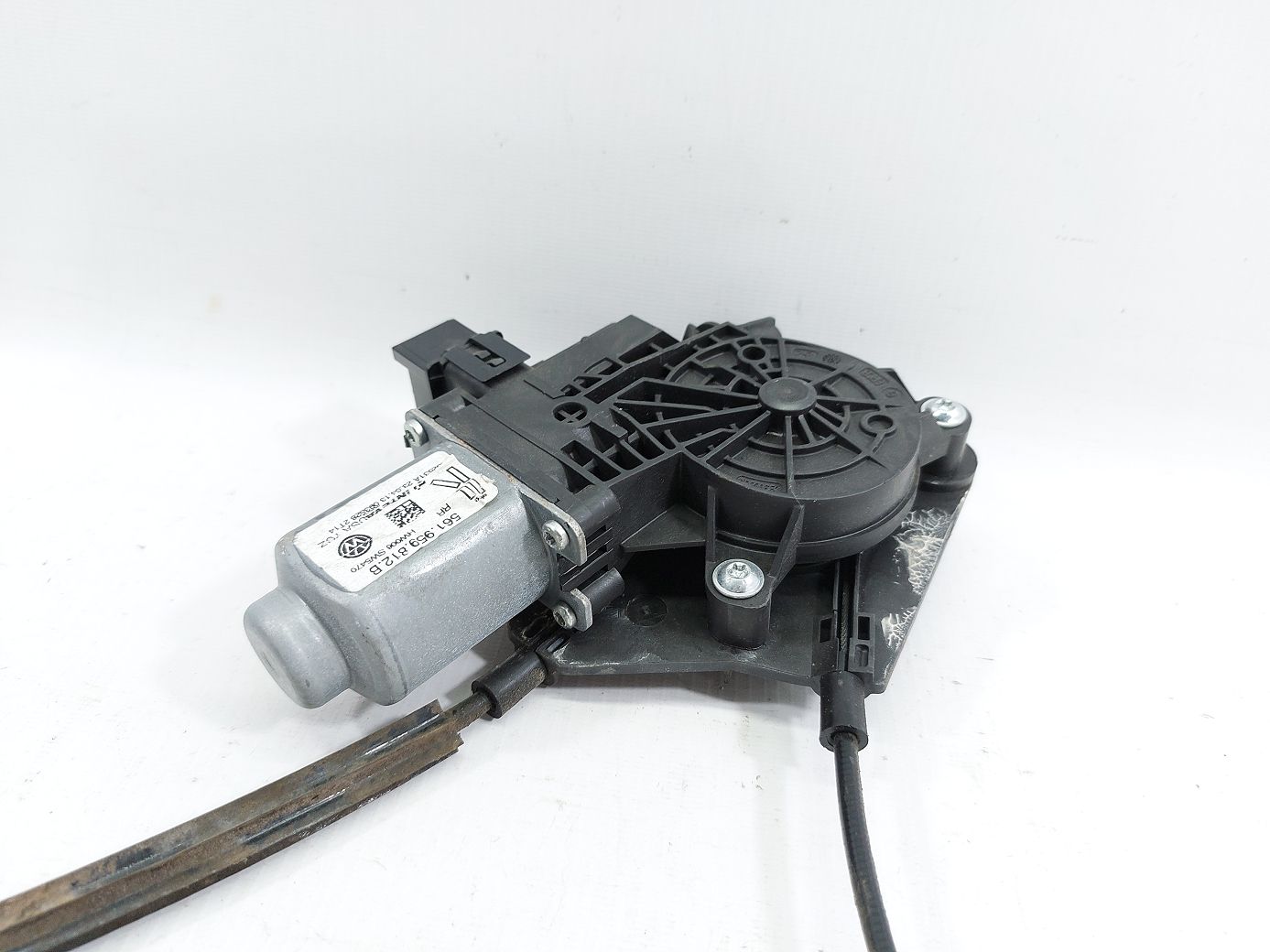 Passat s Склопідйомник дверей задньої правої Volkswagen Passat S 2012-2020 561839462F Volkswagen Passat S 2