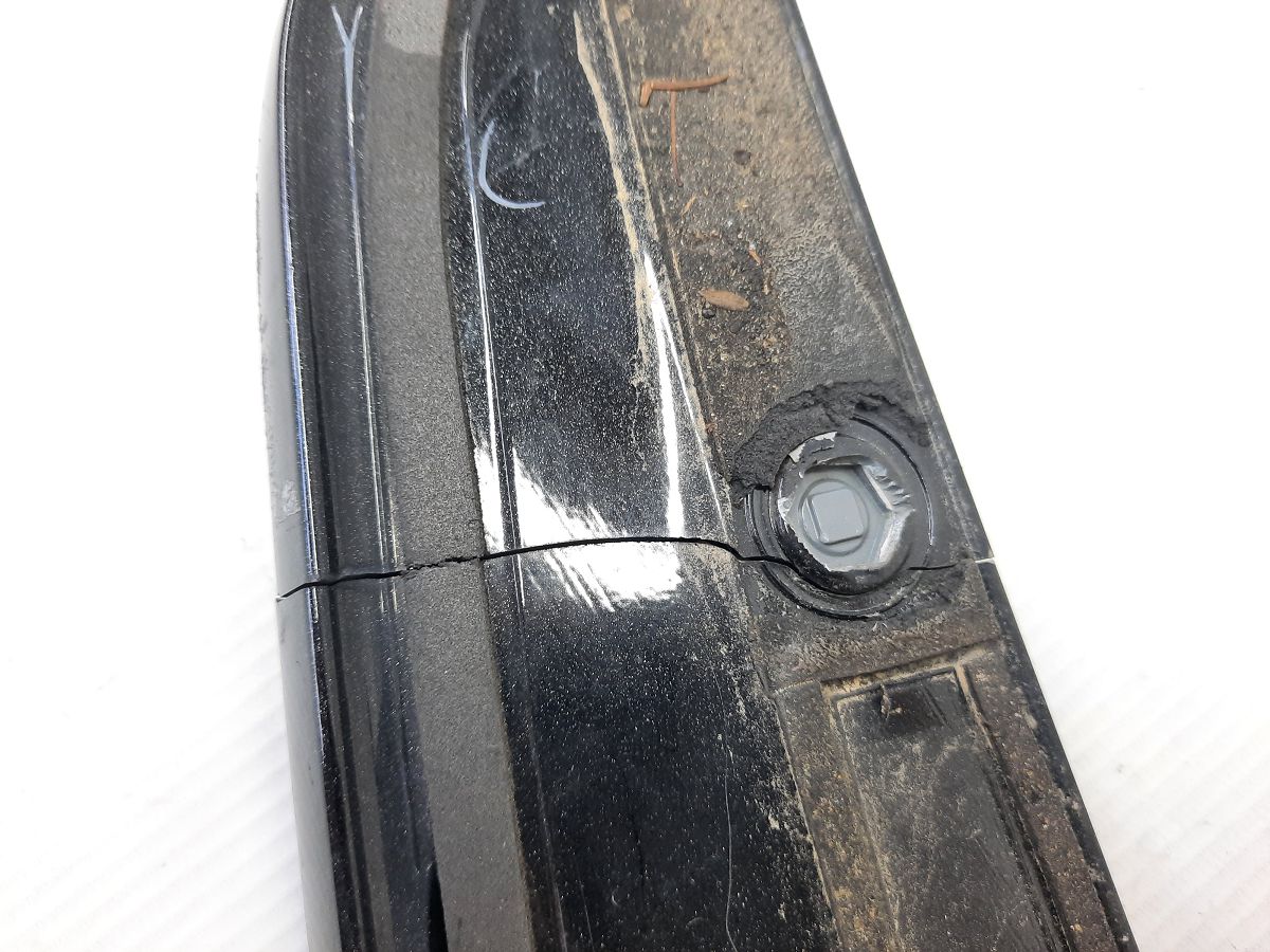 Ats Спойлер крышки багажника (сломан угол) Cadillac ATS 2013-2018 23397222 Cadillac ATS 3