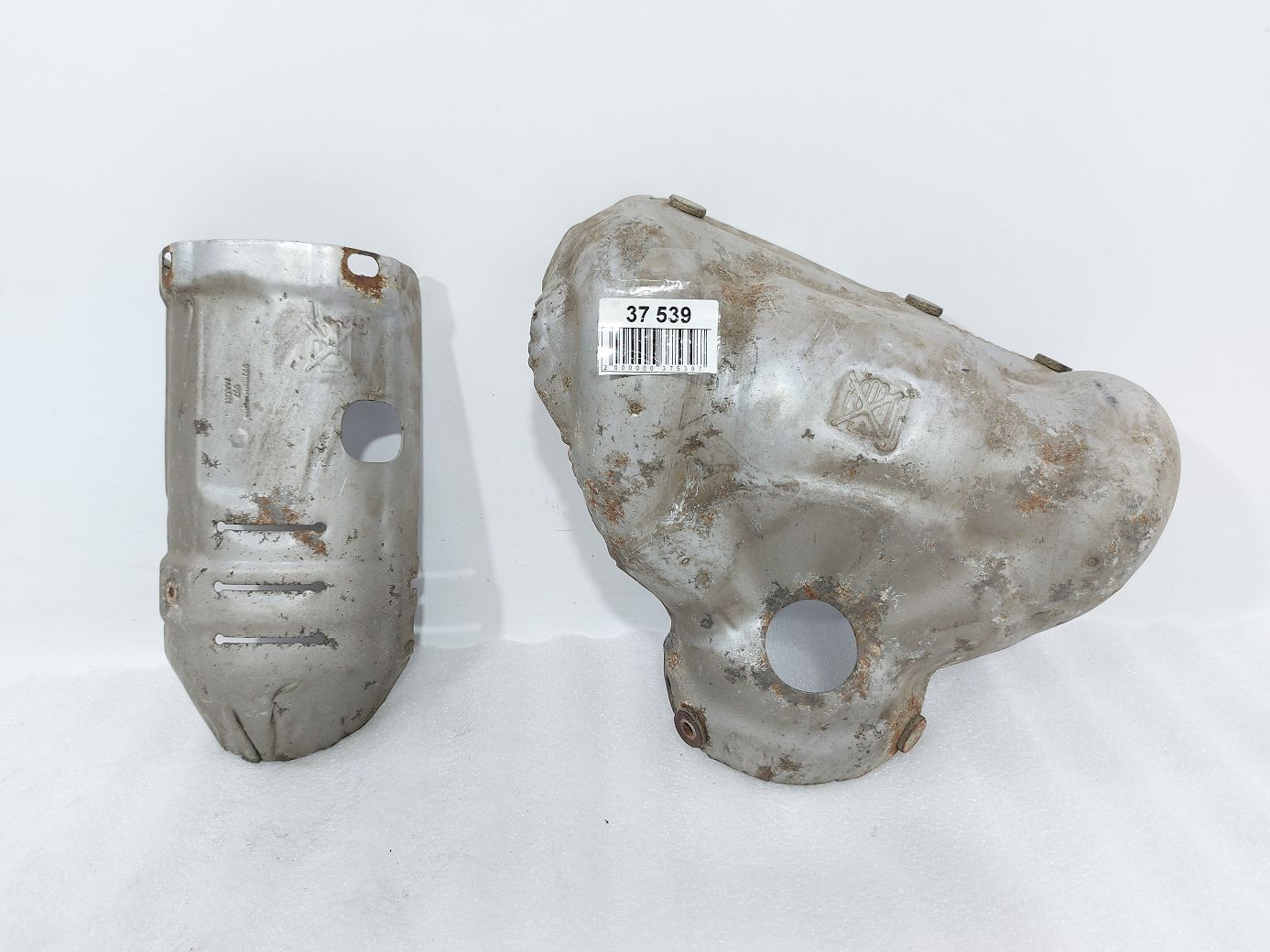 200 limited. Захист вихлопного колектора Chrysler 200 Limited 2015-2017 68084282AC Chrysler 200 Limited