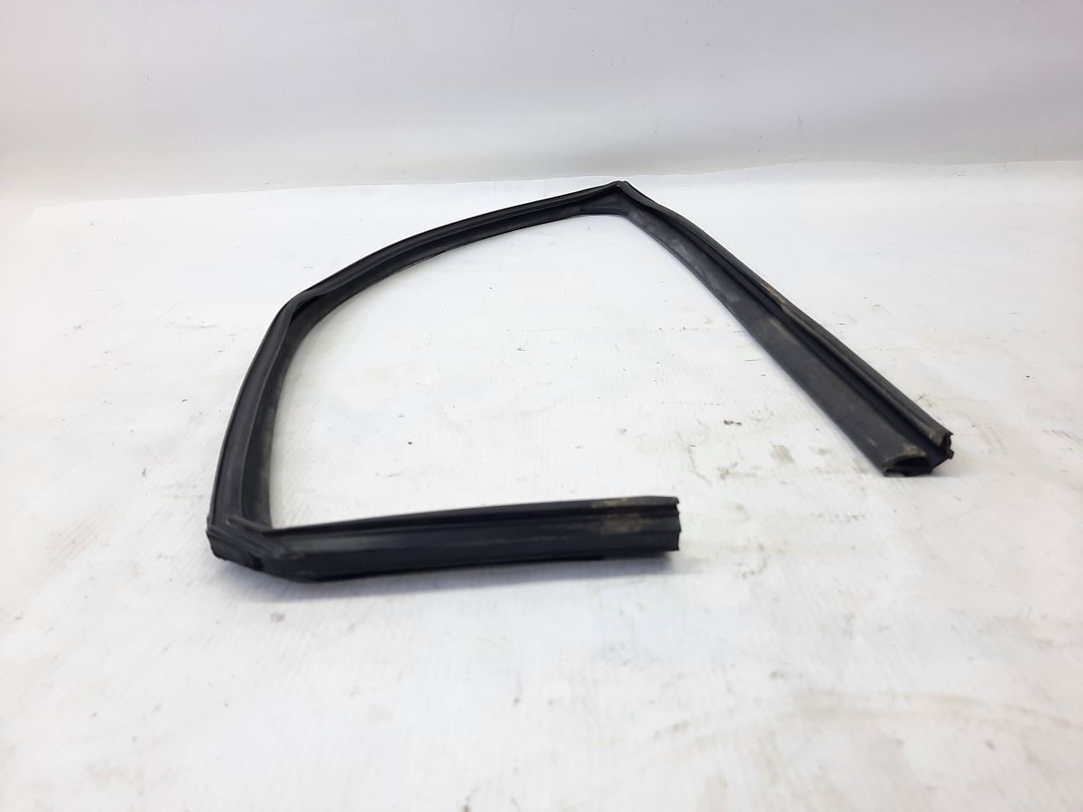 Elantra Направляющая резинка стекла двери задней правой Hyundai Elantra 2011-2016 835403X000 Hyundai Elantra 6