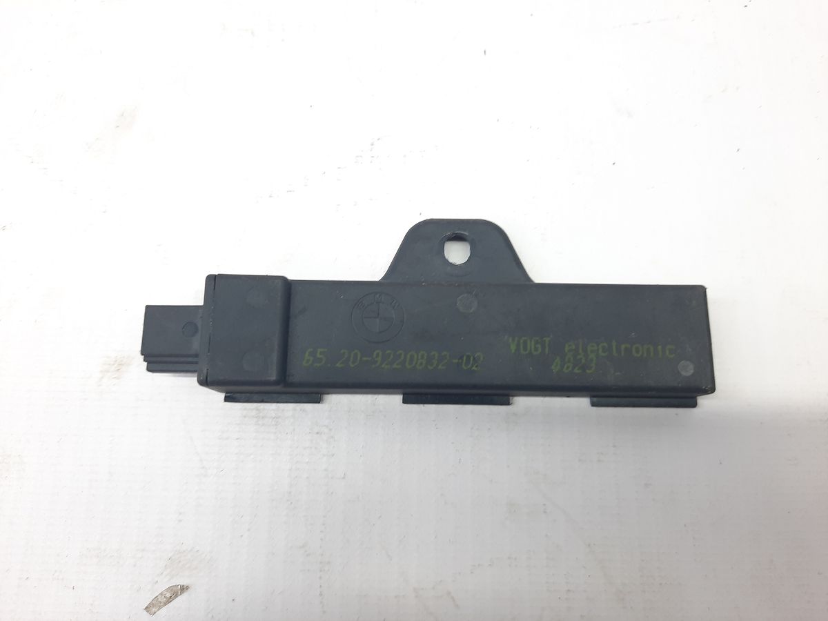 5 series Усилитель антенны BMW 5 series 2013 61149214243 BMW 5 series 3