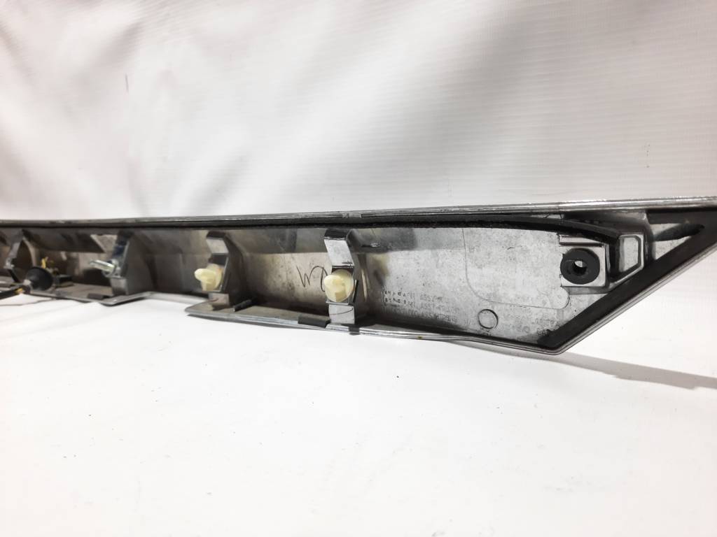 Altima Накладка багажника зовнішня Nissan Altima 2013-2015 84810-3TA2C Nissan Altima 10