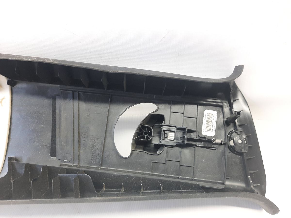 Dart Обшивка стійки центральна верхня ліва Dodge Dart 2014-2016 5NP05DX9AG Dodge Dart 6