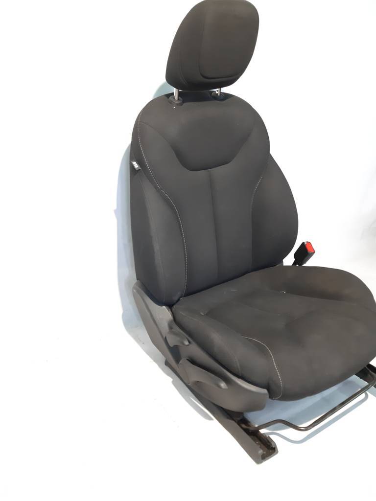 Dart Сидение переднее правое Dodge Dart 2013 68083599AA Dodge Dart 15