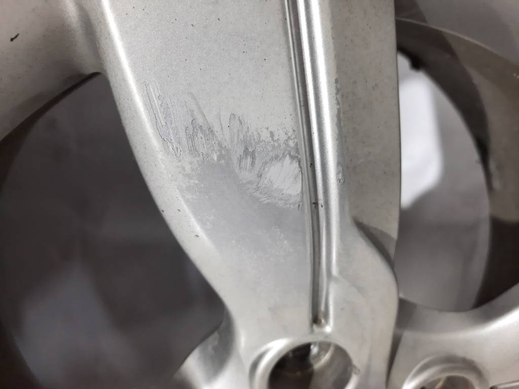 Veloster Колеса R17 Hyundai Veloster 2012-2014 529102V050 Hyundai Veloster 17