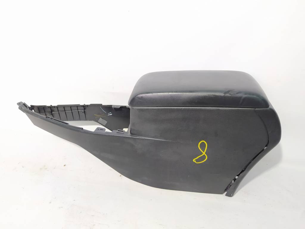 Camry. Центральна консоль Toyota Camry 2015-2017 5891006170C0 Toyota Camry