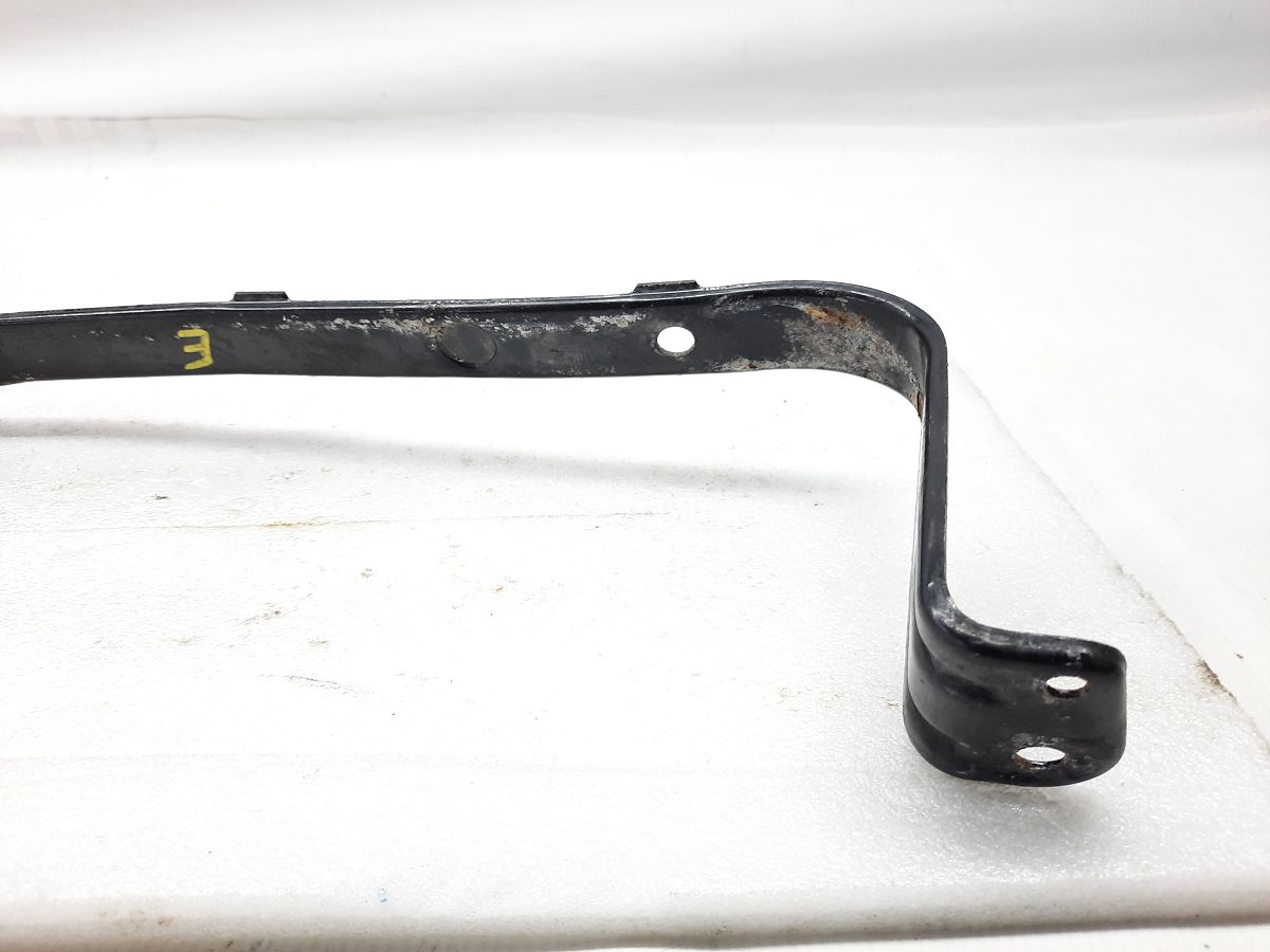 Charger Крепление топливного бака правое Dodge Charger 2006-2021 4578652AB Dodge Charger 3