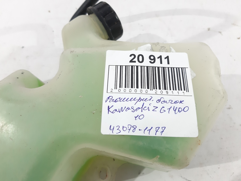 Gtr-1400 Розширювальний бачок радіатора Kawasaki GTR-1400 2010 430781177 Kawasaki GTR-1400 4 Gtr-1400 Розширювальний бачок радіатора Kawasaki GTR-1400 2010 430781177 Kawasaki GTR-1400 4