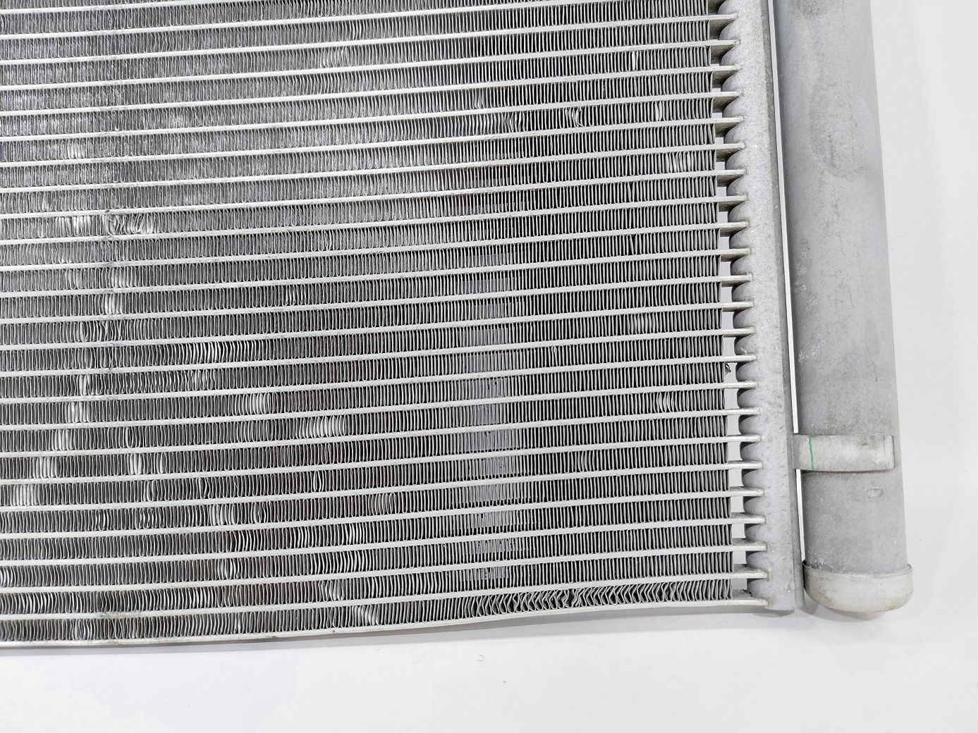 Volt Радіатор кондиціонера Chevrolet Volt 2011-2015 20842140 Chevrolet Volt 4 Volt Радіатор кондиціонера Chevrolet Volt 2011-2015 20842140 Chevrolet Volt 4