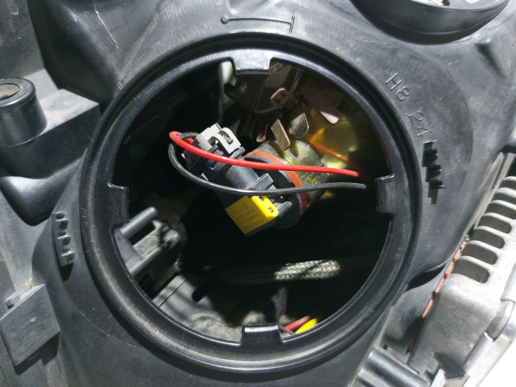 7 series Фара передня ліва BMW 7 2009-2012 63117228423 BMW 7 8