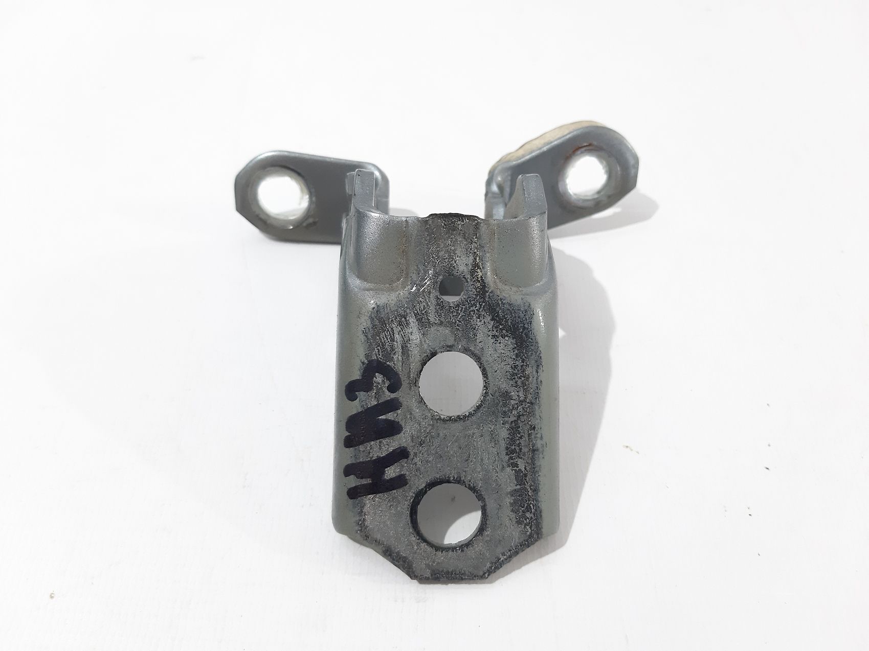 Versa note Петля двери передней правой нижняя Nissan Versa Note 2014-2019 824203VA0A Nissan Versa Note 2 Versa note Петля двери передней правой нижняя Nissan Versa Note 2014-2019 824203VA0A Nissan Versa Note 2