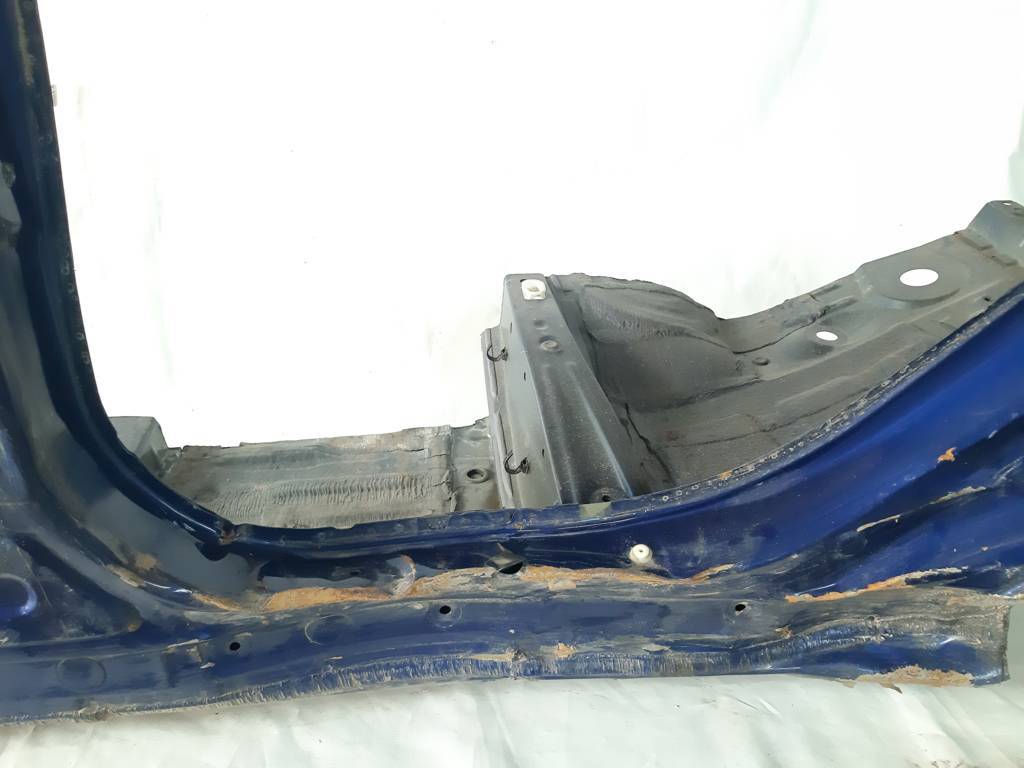 Camry Поріг (метал) лівий Toyota Camry 2012-2017 6130606907 Toyota Camry 3