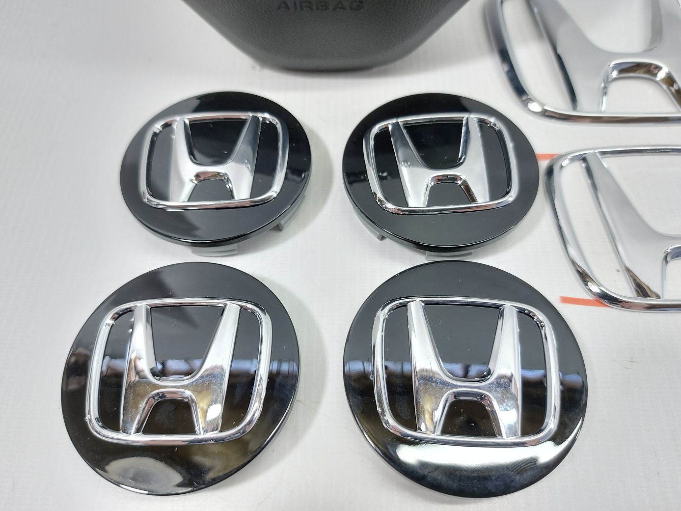 Эмблемы кузова и логотипы Комплект емблем HONDA MN-V 3