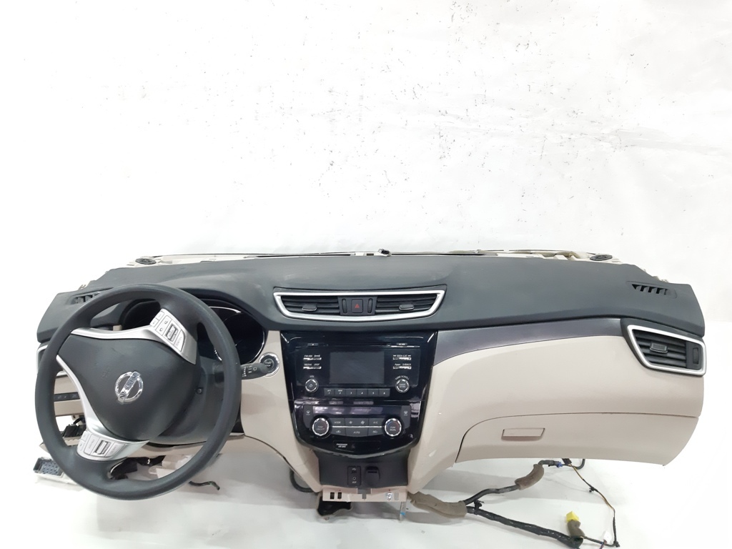 Rogue. Торпеда (голая) (царапины, потертости) Nissan Rogue 2015-2019 682006FL0A Nissan Rogue