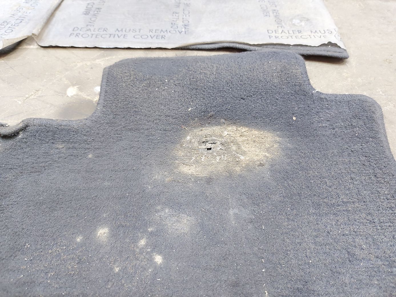 Sentra Килимки салону (к-кт) Nissan Sentra 2014-2021 999E2L2001 Nissan Sentra 5