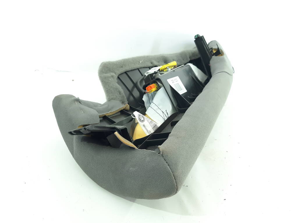 Malibu Бічна спинка заднього ряду сидінь права Chevrolet Malibu 2015-2016 84017878 Chevrolet Malibu 3