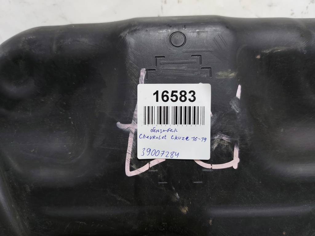 Cruze Бензобак Chevrolet Cruze 2016-2019 39007284 Chevrolet Cruze 10 Cruze Бензобак Chevrolet Cruze 2016-2019 39007284 Chevrolet Cruze 10