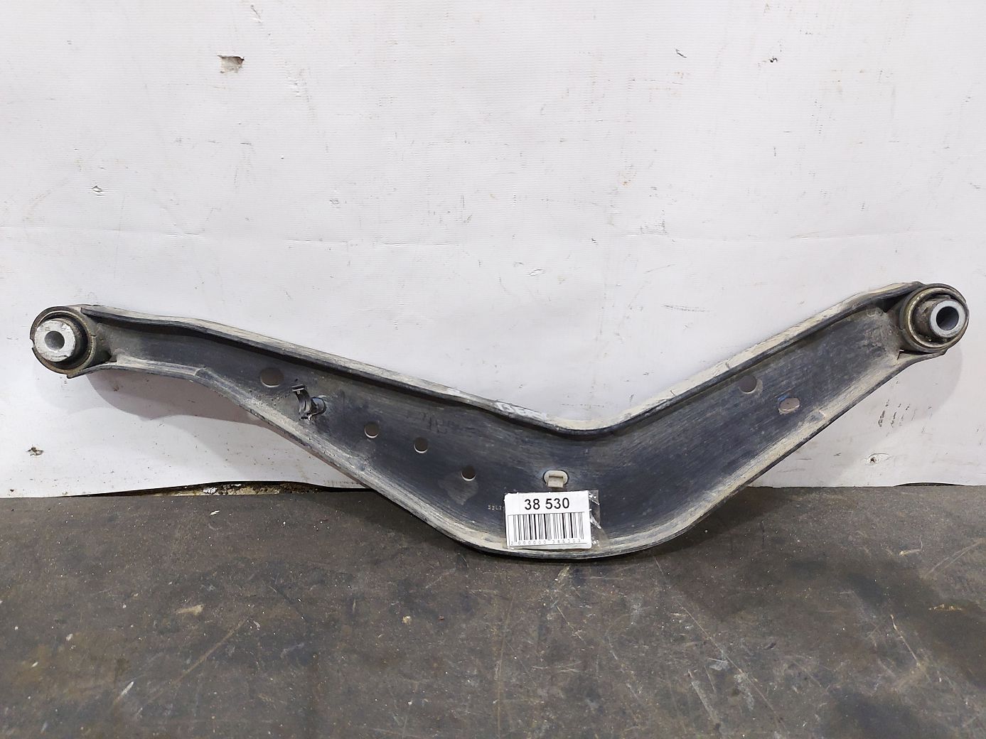 Malibu Рычаг задний правый верхний Chevrolet Malibu 2016-2021 84149392 Chevrolet Malibu 4