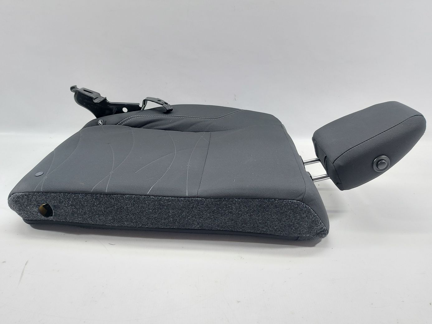 Fiesta Спинка заднього ряду сидінь права Ford Fiesta 2015-2019 D2BZ5466600XD Ford Fiesta 2